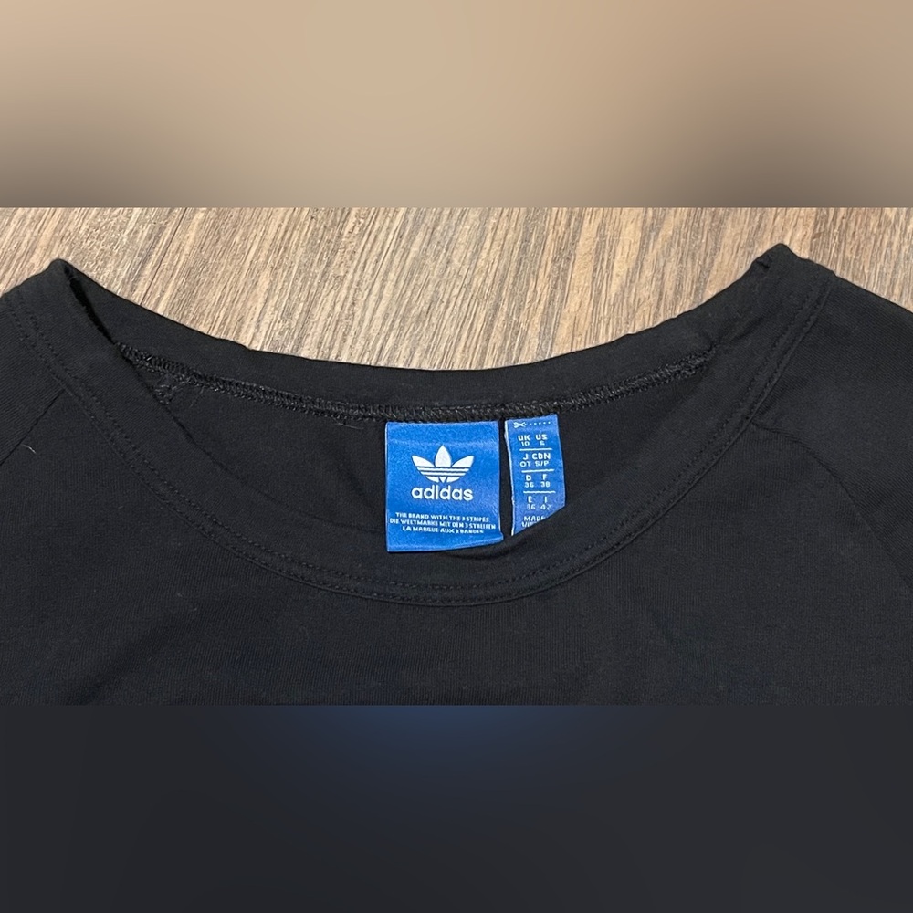 Wmn’s Adidas Black Fitted Crop L/S Tee, Size Small - Picture 6 of 9